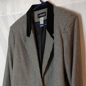Sag Harbor houndstooth jacket New